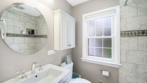 1017 E Willow Ave, Wheaton, IL 60187 photo 14