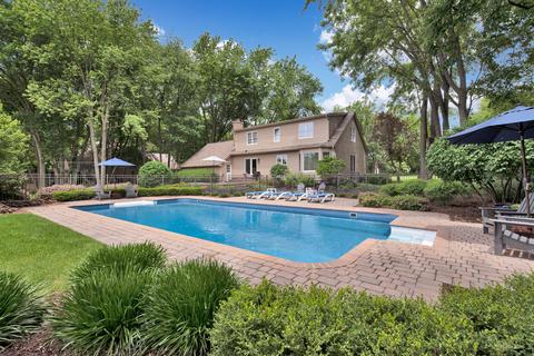 3003 Pleasant Dr, Mchenry, IL 60051 photo 3