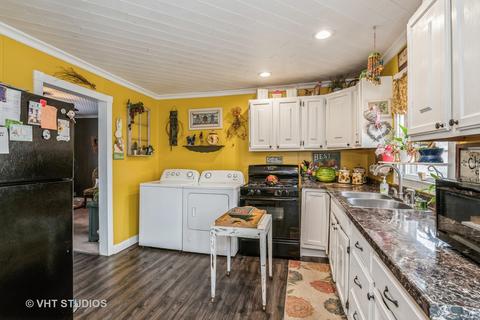 1901 Flower St, Mchenry, IL 60050 photo 13