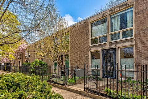1505 E 56th St, Chicago, IL 60637 photo 1