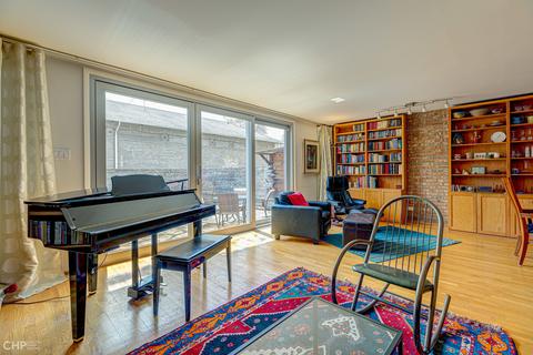 1505 E 56th St, Chicago, IL 60637 photo 11