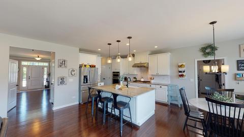 3667 Shaughnessy Dr, Elgin, IL 60124 photo 14