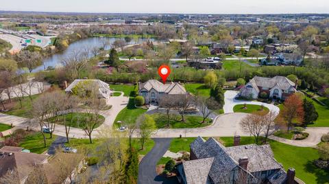 4 Hampton Ct, Burr Ridge, IL 60527 photo 3