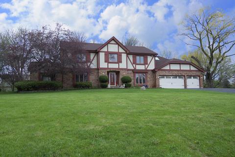 35 W944 Hollowside Dr, Dundee, IL 60118 photo 2