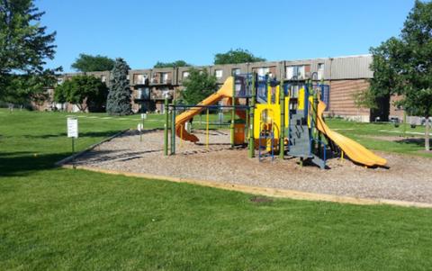 586 Fairway View Dr #2B, Wheeling, IL 60090 photo 17
