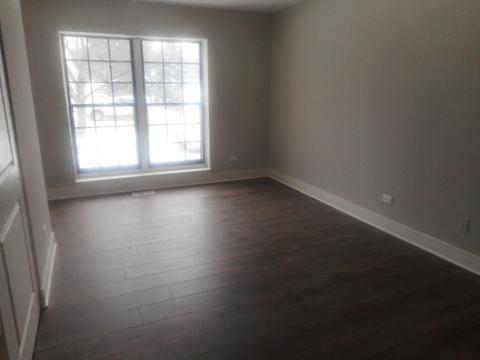 4567 Olmstead Dr, Hoffman Estates, IL 60192 photo 4