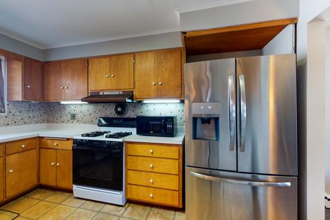 800 E Algonquin Rd, Des Plaines, IL 60016 photo 11
