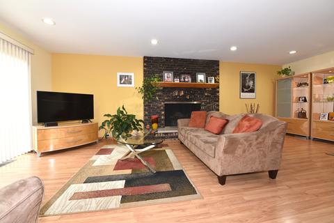 402 Janice Ct, Wheeling, IL 60090 photo 16