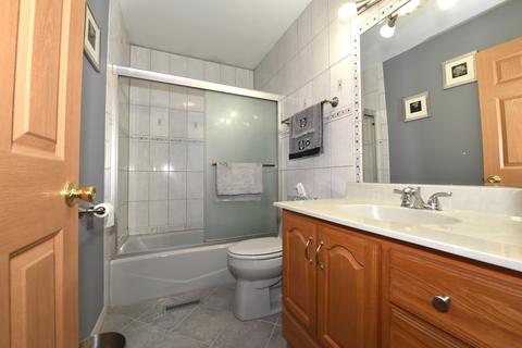 402 Janice Ct, Wheeling, IL 60090 photo 27