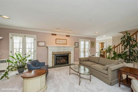 1199 Hill Ave, Elgin, IL 60120 photo 4