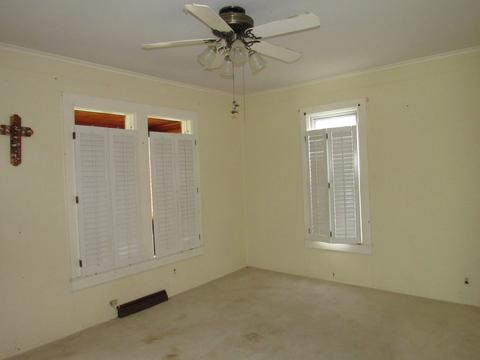 213 E South St, Dwight, IL 60420 photo 5