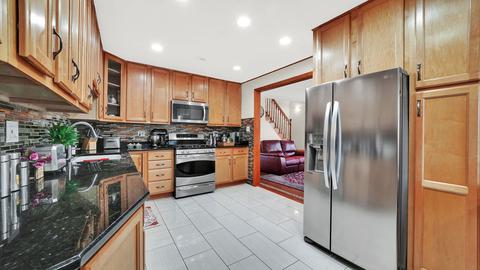 2811 S Scott St, Des Plaines, IL 60018 photo 4