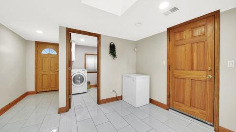 2811 S Scott St, Des Plaines, IL 60018 photo 29
