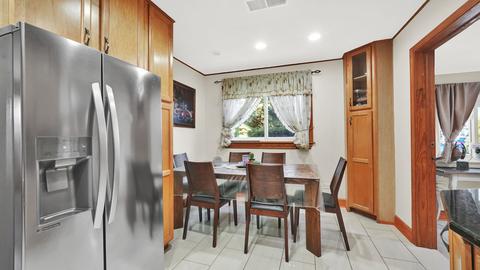 2811 S Scott St, Des Plaines, IL 60018 photo 5