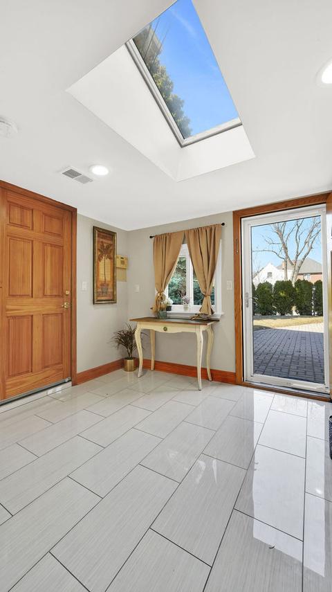 2811 S Scott St, Des Plaines, IL 60018 photo 27