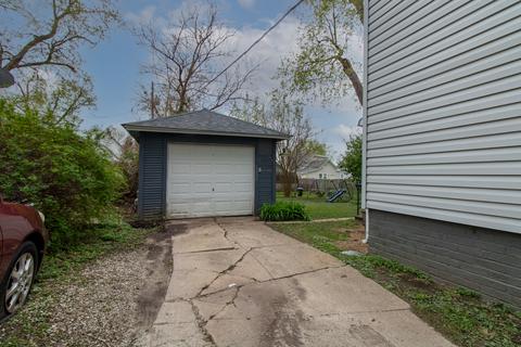 605 E Taylor St, Bloomington, IL 61701 photo 37