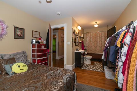 605 E Taylor St, Bloomington, IL 61701 photo 19