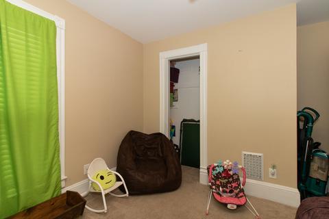 605 E Taylor St, Bloomington, IL 61701 photo 25