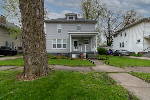 605 E Taylor St, Bloomington, IL 61701 photo 1