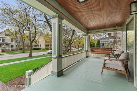 1224 Maple Ave, Evanston, IL 60202 photo 3
