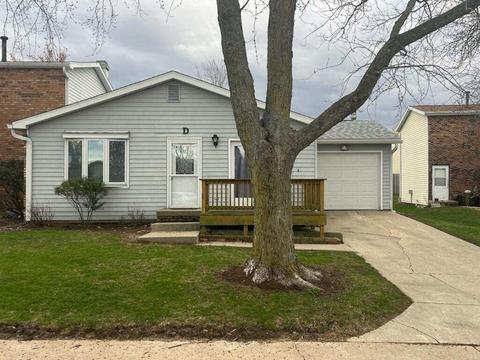 1554 Hunt Dr #D, Normal, IL 61761 photo 1