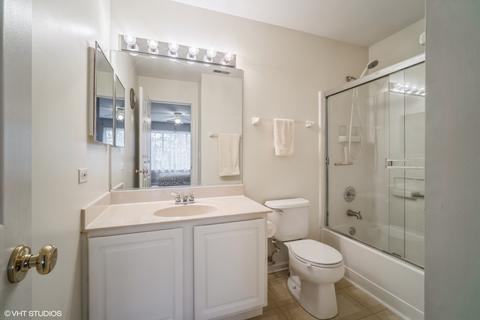 185 Lucerne Ct, Wheeling, IL 60090 photo 8