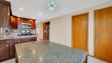 8627 Major Ave, Burbank, IL 60459 photo 15