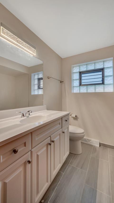 8627 Major Ave, Burbank, IL 60459 photo 11