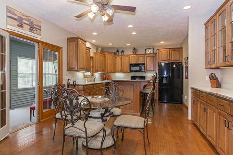 4 Brookline Ct, Bloomington, IL 61705 photo 8