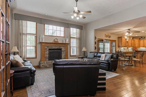 4 Brookline Ct, Bloomington, IL 61705 photo 6
