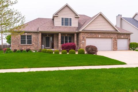 4 Brookline Ct, Bloomington, IL 61705 photo 1