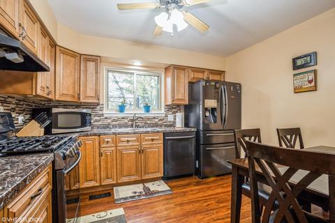 1522 Commanche Trl, Wheeling, IL 60090 photo 7