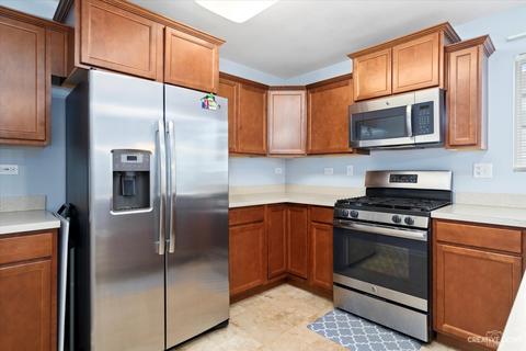 1657 Ruby Dr, Pingree Grove, IL 60140 photo 8