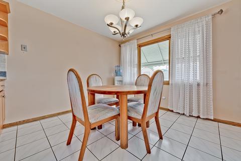 1408 S Wolf Rd, Des Plaines, IL 60018 photo 15