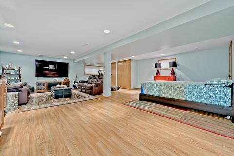 1408 S Wolf Rd, Des Plaines, IL 60018 photo 19