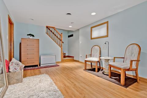 1408 S Wolf Rd, Des Plaines, IL 60018 photo 17