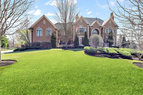 8737 Johnston Rd, Burr Ridge, IL 60527 photo 1