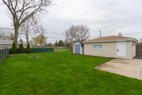 781 N Dennis Rd, Wheeling, IL 60090 photo 14