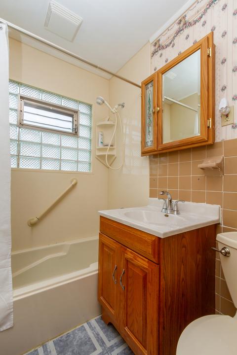 781 N Dennis Rd, Wheeling, IL 60090 photo 11