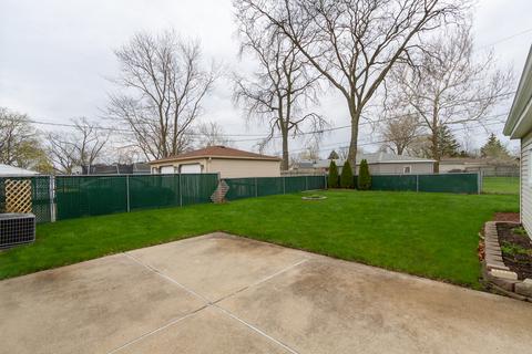781 N Dennis Rd, Wheeling, IL 60090 photo 12