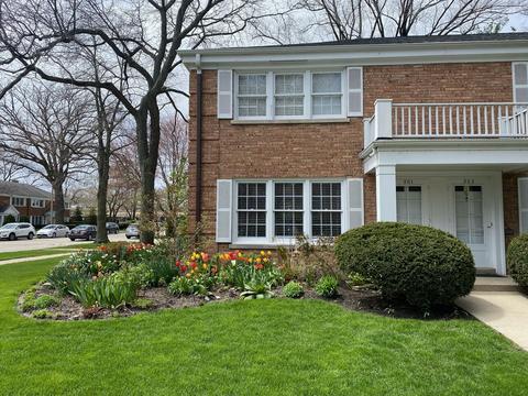 501 3rd St, Wilmette, IL 60091 photo 2