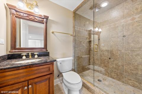 446 W 3rd St, Elmhurst, IL 60126 photo 25