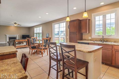 1260 Duck Horn Dr, Normal, IL 61761 photo 11