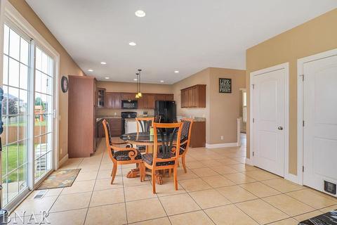 1260 Duck Horn Dr, Normal, IL 61761 photo 13