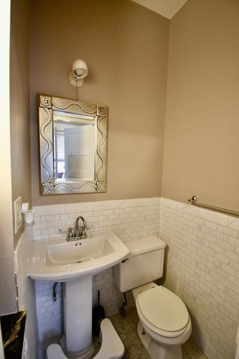 1509 E Washington St, Bloomington, IL 61701 photo 14