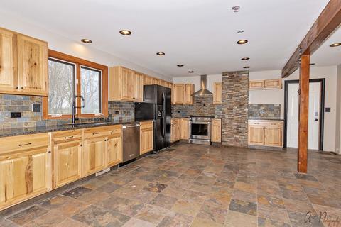 6909 Miller Rd, Hebron, IL 60034 photo 12