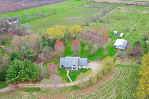 6909 Miller Rd, Hebron, IL 60034 photo 3