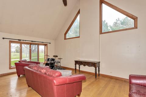 6909 Miller Rd, Hebron, IL 60034 photo 5