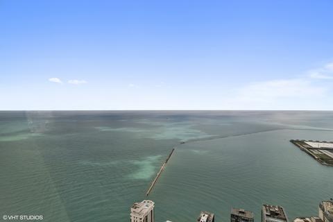 175 E Delaware Pl #7305, Chicago, IL 60611 photo 10