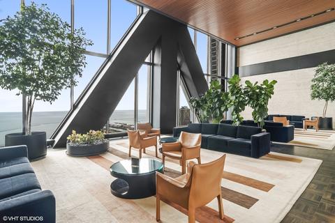 175 E Delaware Pl #7305, Chicago, IL 60611 photo 2